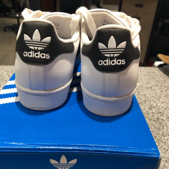 ADIDAS Superstar, women’s 8.5, worn once, box included - Picture 6 of 7